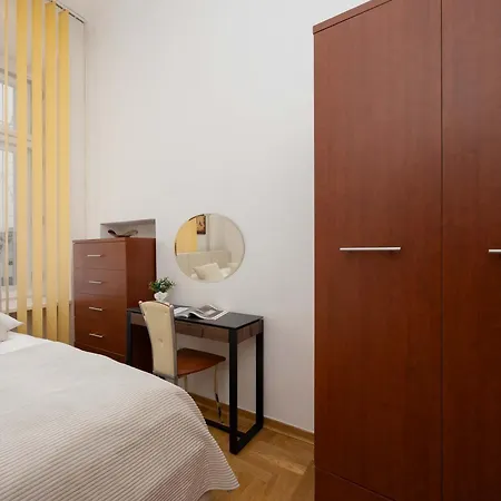 Atmospheric Family In Center With Two Bedrooms By Renters Apartmán *
