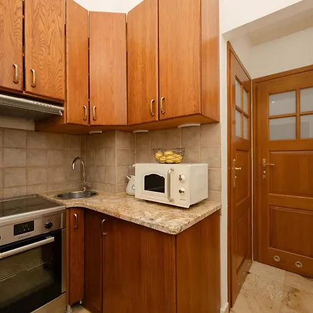 Atmospheric Family In Center With Two Bedrooms By Renters